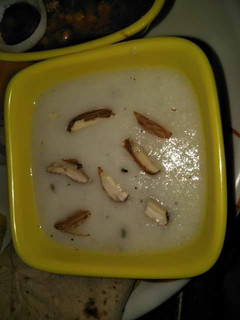 A picture of Bread Crumbs kheer.