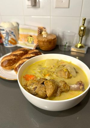 A picture of Vietnamese Lemongrass Chicken Curry! (Cà Ri Gà).