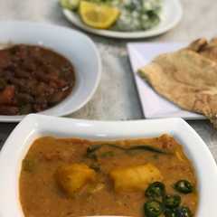 عدس احمر بالبطاطس 😋-レシピのメイン写真