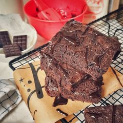 A picture of Chocolate brownies.