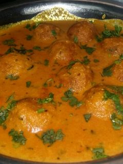 आलू पनीर मलाई कोफ्ता (Aloo paneer malai kofta recipe in hindi) रेसिपी मुख्य फोटो