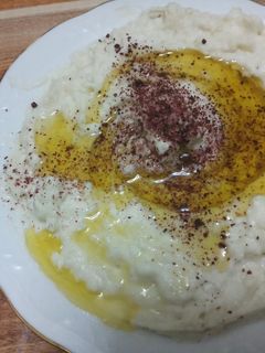 صورة لوصفة سلطة البطاطا بالطحينة
