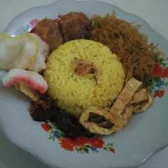รูปของ Nasi Kuning Magicom