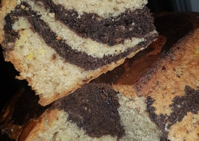 Steps to Prepare Super Quick Homemade Banana Chocolate Cake