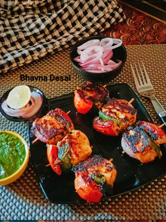 પનીર ટિક્કા (Paneer Tikka Recipe In Gujarati) રેસીપી મુખ્ય ફોટો