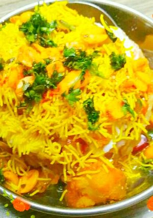 कटोरी चाट (Katori chaat recipe in Hindi) रेसिपी मुख्य फोटो