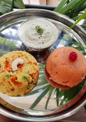 A picture of Chow chow bath(khara bath,kesari bath)karnatak special.