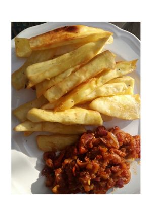 A picture of Sweet potato and Sauce.
