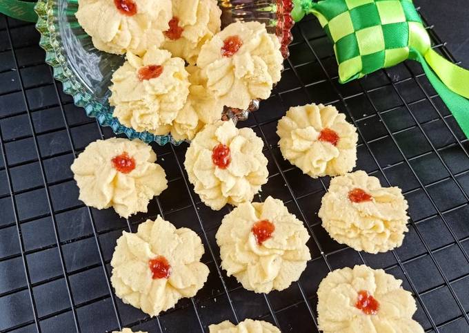 Resep Cookies Dahlia / Kue Semprit yang Enak Banget