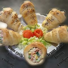 A picture of 🥗🍦Salad Bread Cones🍦🥗.