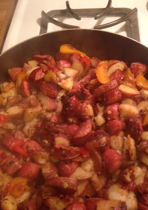 A picture of Sausage and potatoes .