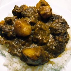 A picture of Filipino beef curry.