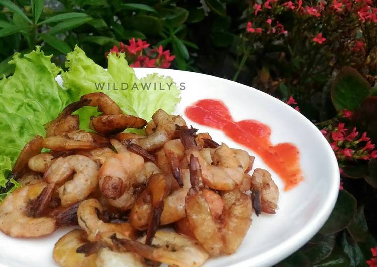 Cara Gampang Menyiapkan Garlic Prawn / Udang Goreng Bawang Putih, Bisa Manjain Lidah