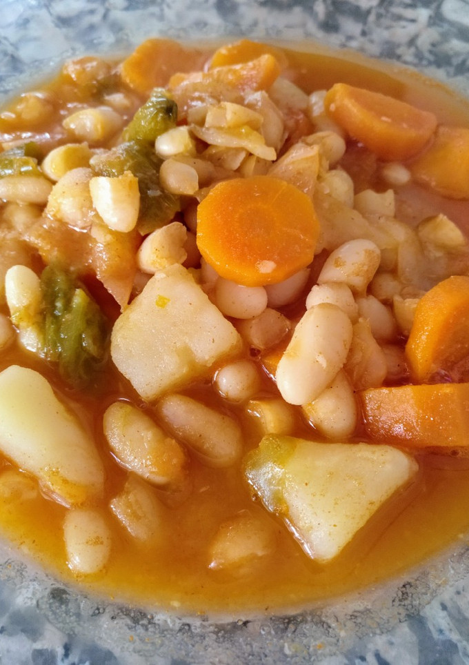Una foto de Potaje de habichuelas con verduras (0% grasa)