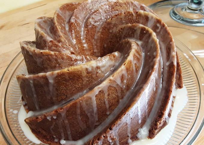 https://img-global.cpcdn.com/recipes/8fe5c2184f73e172/680x482cq70/lemon-sour-cream-pound-cake-recipe-main-photo.jpg