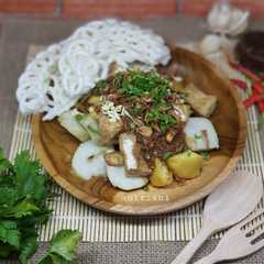 รูปของ Tahu lontong kecap