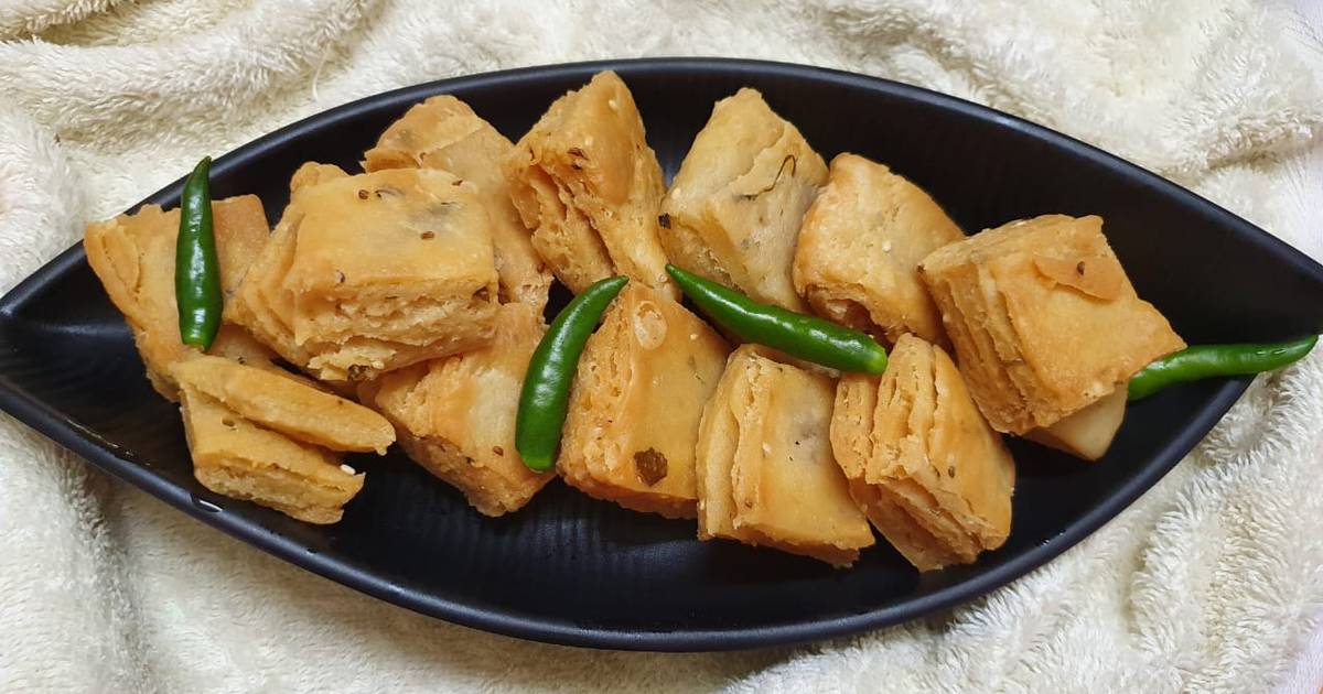 Crispy Methi Masala Khari Recipe by Kumkum Chatterjee Cookpad