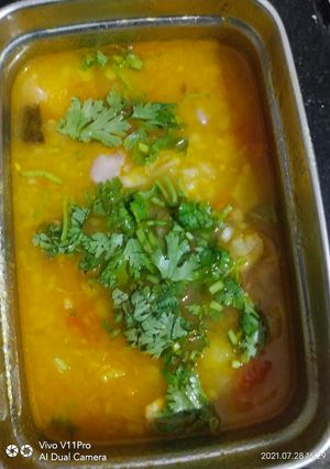 A picture of Aloo tamatar.