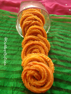 ચકરી (Chakri recipe in Gujarati) રેસીપી મુખ્ય ફોટો