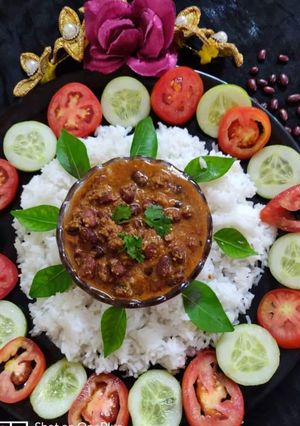 A picture of Rajma masala.