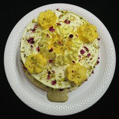A picture of Rasmalai Cake.