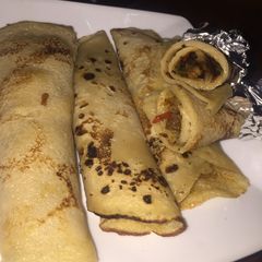 A picture of Pancake Rolls.