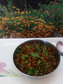 છુટ્ટા મગ (moong recipe in Gujarati) રેસીપી મુખ્ય ફોટો