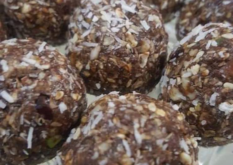 Easiest Way to Make Quick Energy Balls 💪