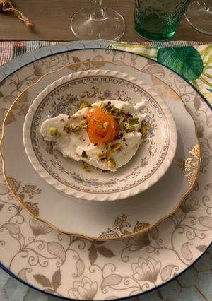 Foto di Salmone ai pistacchi e burrata