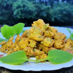 A picture of Onion Ajwain Pakoda.