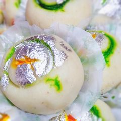 A picture of Mawa Ladoo.