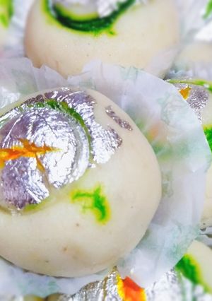 A picture of Mawa Ladoo.