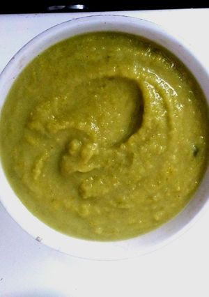 Una foto de Sopa crema de arvejas, hiper gasolera, fácil y saludable, dos ingredientes
