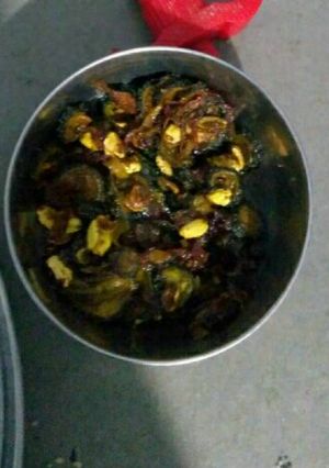 A picture of Fried karele-khatte meethe.