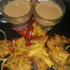 A picture of Crispy onion pakoray.