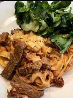 Tagliatelle mit Rinderfiletstreifen 🥰 Rezepthauptbild