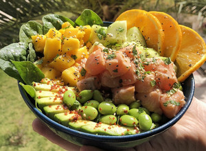 Foto principal de Poke Cítrico de Salmón y Aguacate