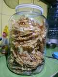 Peyek udang gremut dan teri
