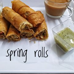 A picture of Spring Rolls.