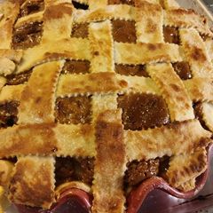 A picture of Sunshine caramel apple pie.