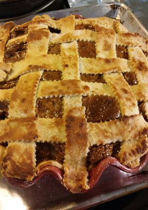 A picture of Sunshine caramel apple pie.