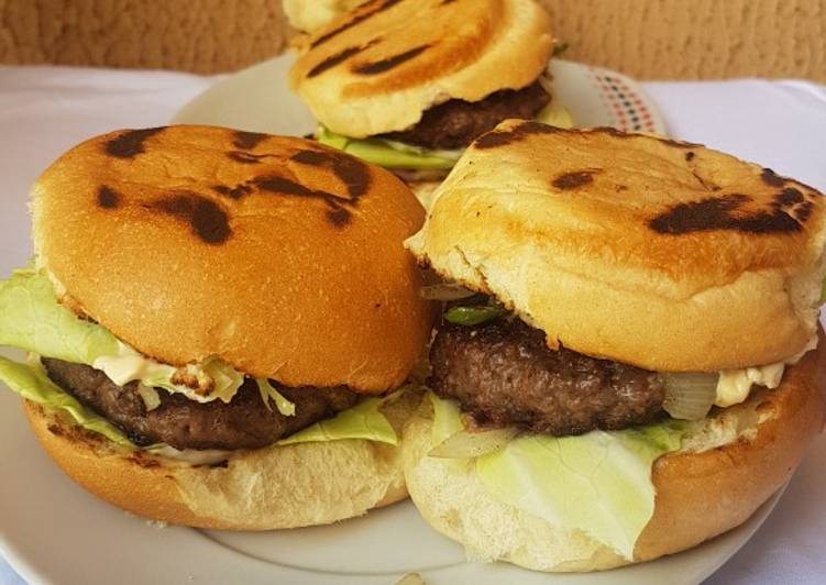 Steps to Make Award-winning Home made Beef burger