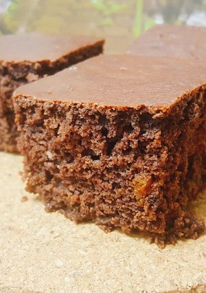 Foto principal de Bizcocho vegano de chocolate con fruta