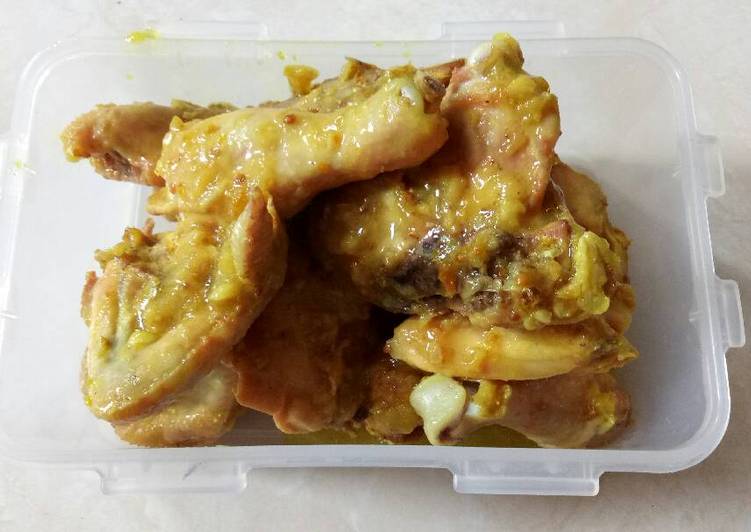 Cara Gampang Menyiapkan Ayam Ungkep Bumbu Kuning yang Bisa Manjain Lidah