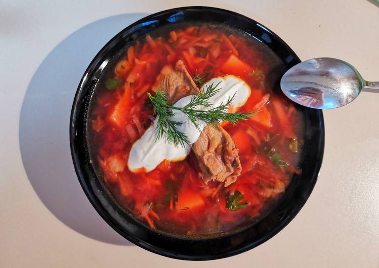 Борщ на свиных ребрышках