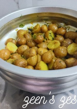 A picture of Aloo Masala with Baby Potatoes.
