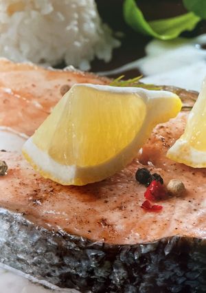 Zdjęcie przepisu Łosoś w sosie ziołowo-musztardowym (Książka Thermomix).