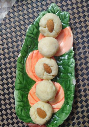 મલાઈ લડડું રેસીપી મુખ્ય ફોટો