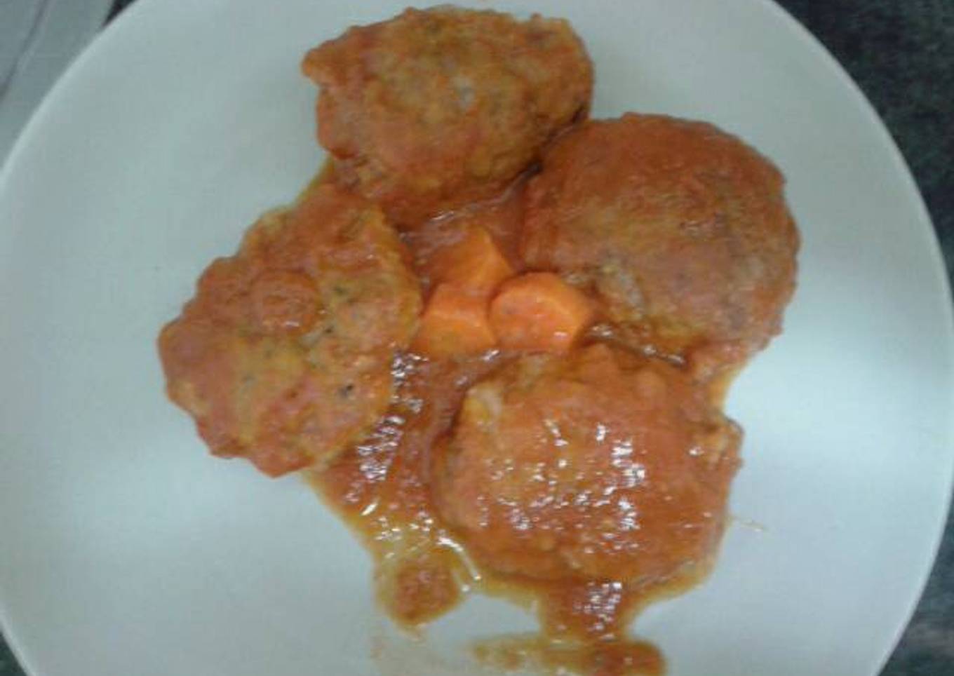 Albóndigas en salsa de tomate 