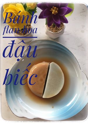 Hình của món Bánh flan hoa đậu biếc.